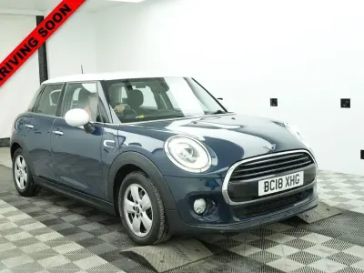 Used Mini Cooper Hatch 136 HP (100 kW) 2018 Blue Hatchback