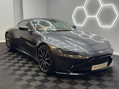 Gebraucht Aston Martin V8 Vantage 510 PS (375 kW) 2019 Grau Coupé