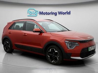 Used Kia e-Niro 147 kW (201 HP) 2022 Orange SUV