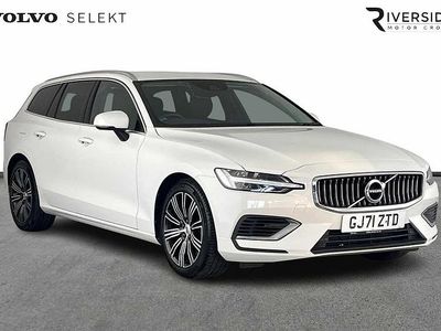 Ice white Used 2021 Volvo V60 Inscription Estate | £21,650 (Fair price)