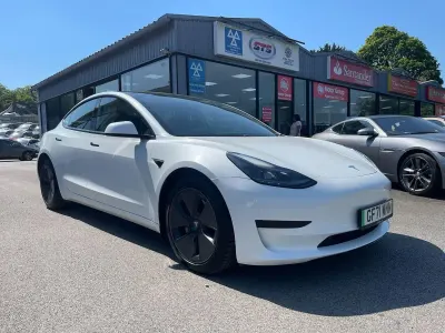 Used Tesla Model 3 Standard Range 366 kW (498 HP) 2021 White Sedan