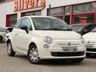 Usado Fiat 500 Lounge 69 HP (50 kW) 2011 Branco Citadino
