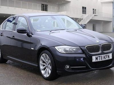 Used BMW 318 Exclusive 2011 Black Sedan