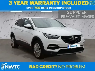 Gebraucht Vauxhall Grandland X Sport 130 PS (95 kW) 2018 Weiß SUV