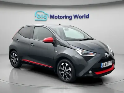 Used Toyota Aygo Trend 72 HP (52 kW) 2019 Grey Hatchback