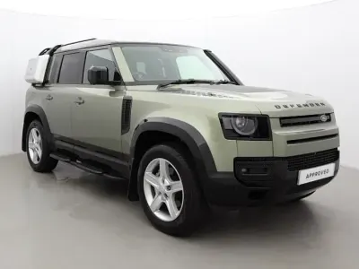 Used Land Rover Defender HSE 300 HP (220 kW) 2023 Green SUV