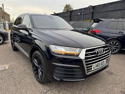 Black Used 2015 Audi Q7 S-Line SUV | £19,399 (Fair price)