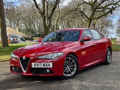 Used Alfa Romeo Giulia Super 180 HP (132 kW) 2017 Red Sedan