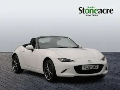 Used Mazda MX5 Inclusive 160 HP (117 kW) 2018 White Cabriolet