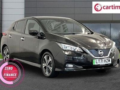 Begagnad Nissan Leaf Tekna 110 kW (150 HK) 2021 Svart Halvkombi