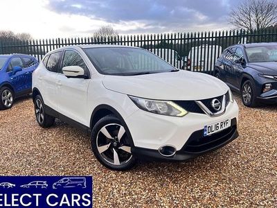 Used Nissan Qashqai N-Connecta 110 HP (80 kW) 2016 White SUV