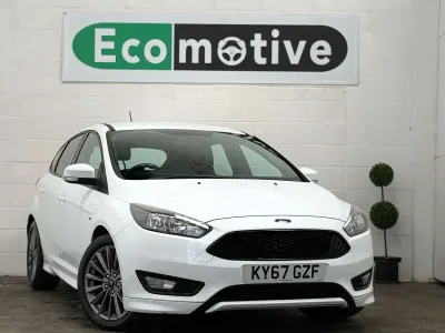 Used Ford Focus ST-Line 140 HP (102 kW) 2017 White Hatchback