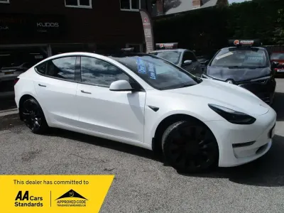 Used Tesla Model 3 Performance 461 kW (627 HP) 2023 White Sedan