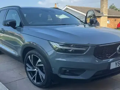 Used Volvo XC40 R-Design Pro 150 HP (110 kW) 2020 Grey SUV