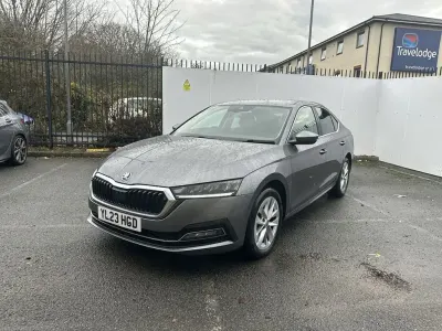 Begagnad Skoda Octavia SE L 150 HK (110 kW) 2023 Grå Halvkombi