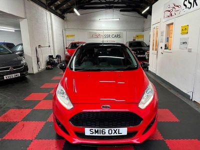 Red Used 2016 Ford Fiesta Zetec Hatchback | £4,490 (Good price)