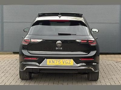 Used VW Golf VIII GTE 267 HP (196 kW) 2025 Black Hatchback