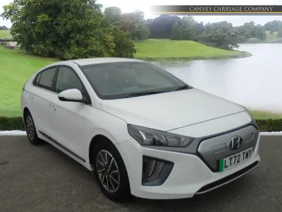 Używany Hyundai Ioniq Premium 100 kW (136 KM) 2022 Biały Hatchback