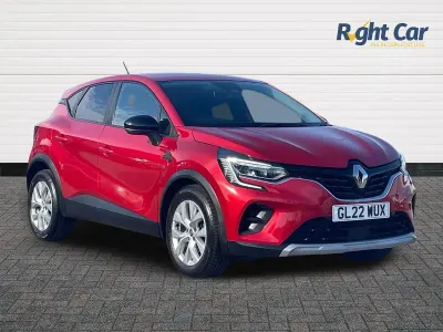 Used Renault Captur Iconic 143 HP (105 kW) 2022 Flame red SUV