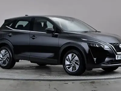 Used Nissan Qashqai Acenta Premium 140 HP (102 kW) 2023 Black SUV