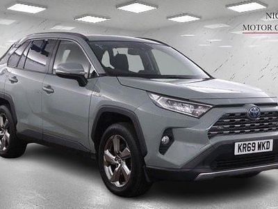 Usado Toyota RAV4 Design 2019 Verde SUV