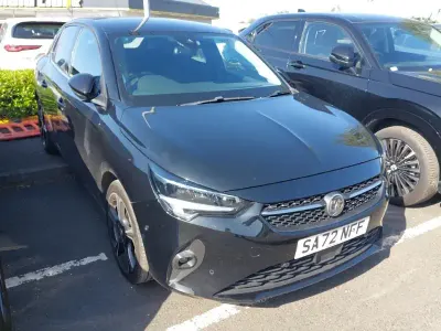 Używany Vauxhall Corsa Edition 2022 Czarny Hatchback