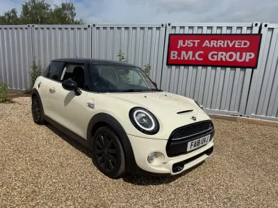 Used Mini Cooper S Hatch 2018 White Hatchback
