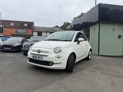 Used Fiat 500 Lounge 85 HP (62 kW) 2019 White Hatchback