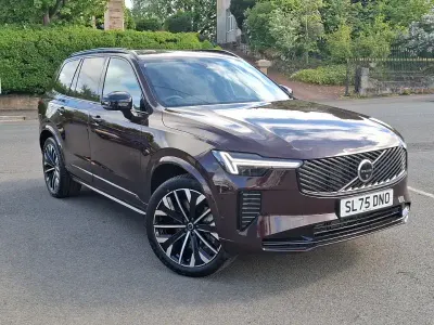 New Volvo XC90 Ultra 250 HP (183 kW) 2025 Red SUV