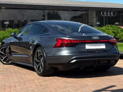 New Audi e-tron GT quattro Advanced 369 kW (503 HP) 2026 Grey Sedan