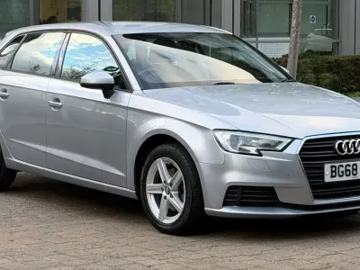Used Audi A3 Sportback 116 HP (85 kW) 2018 Silver Hatchback