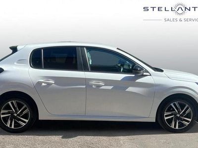 Used Peugeot 208 Active+ 74 HP (54 kW) 2023 White Hatchback
