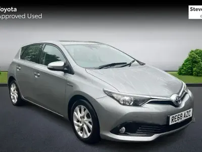 Used Toyota Auris Hybrid