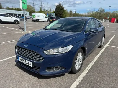 Begagnad Ford Mondeo Zetec 2015 Blå Halvkombi