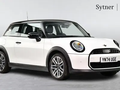 Used Mini Cooper Hatch 154 HP (113 kW) 2024 White Hatchback