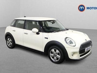 Used Mini Cooper Classic 136 HP (100 kW) 2019 White Hatchback