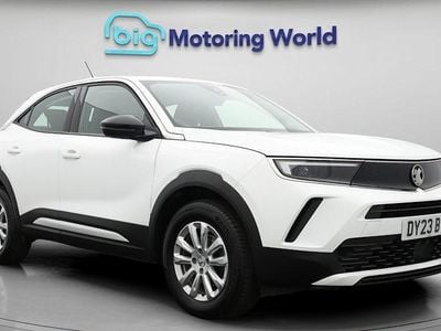 Used Vauxhall Mokka Design Edition 101 HP (74 kW) 2023 White SUV