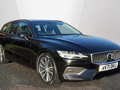 Black Used 2021 Volvo V60 Momentum Estate | £18,695 (Fair price)