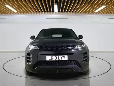 Używany Land Rover Range Rover SE Dynamic 249 KM (183 kW) 2019 Czarny SUV