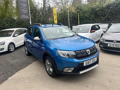 Used Dacia Sandero Lauréate 90 HP (66 kW) 2017 Blue Hatchback