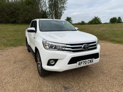 Used Toyota HiLux 150 HP (110 kW) 2020 White Pickup