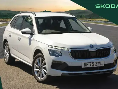 Used Skoda Kamiq SE 94 HP (69 kW) 2025 Moon white metallic SUV