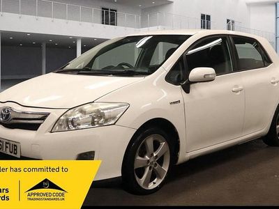 White Used 2011 Toyota Auris Hybrid T4 Hatchback | £4,995 (A bit pricey)