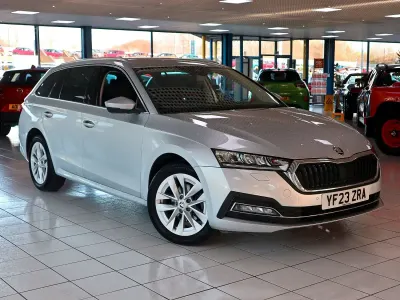 Begagnad Skoda Octavia SE L 116 HK (85 kW) 2023 Silver Kombi