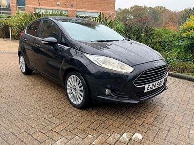 Black Used 2014 Ford Fiesta Titanium Hatchback | £4,494 (Good price)