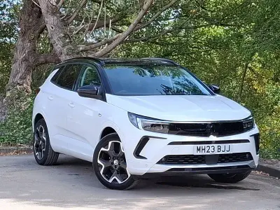 Used Vauxhall Grandland X Ultimate 130 HP (95 kW) 2023 White SUV