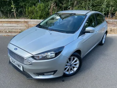 Used Ford Focus Titanium 125 HP (91 kW) 2015 Silver Hatchback