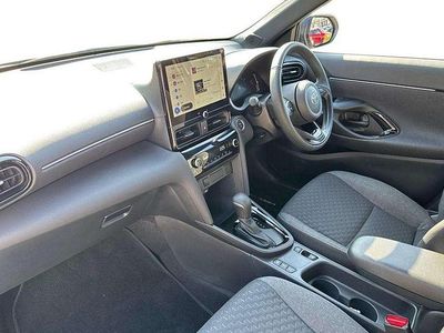 New Toyota Yaris Cross Design 128 HP (94 kW) 2025 Silver SUV