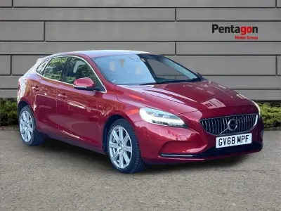 Used Volvo V40 Inscription 150 HP (110 kW) 2018 Red Hatchback