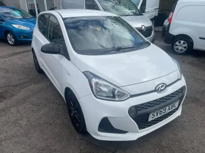 Used Hyundai i10 67 HP (49 kW) 2019 White Hatchback